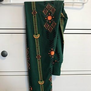 NWOT OS Lularoe Leggings